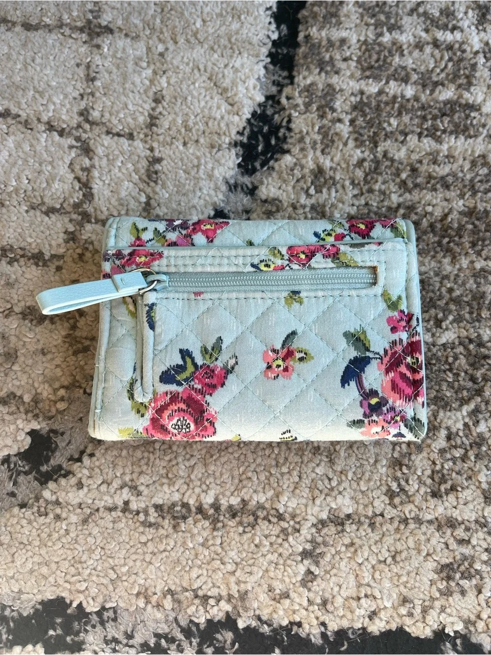 Vera Bradley Quilted RFID Riley compact wallet - Picture 7 of 8